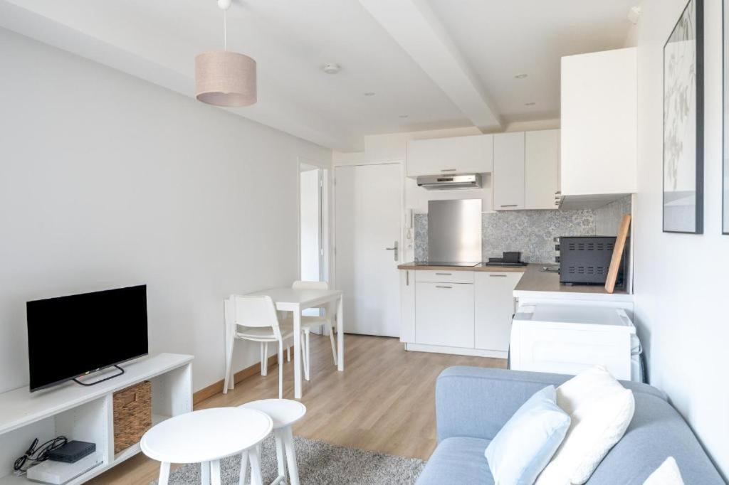 L'hermitage Apartment *